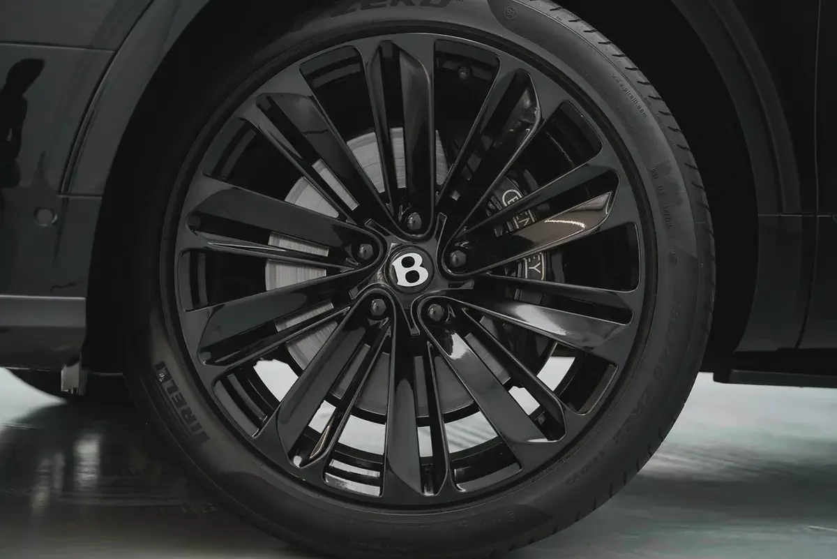2022 Bentley Bentayga Speed-10-10