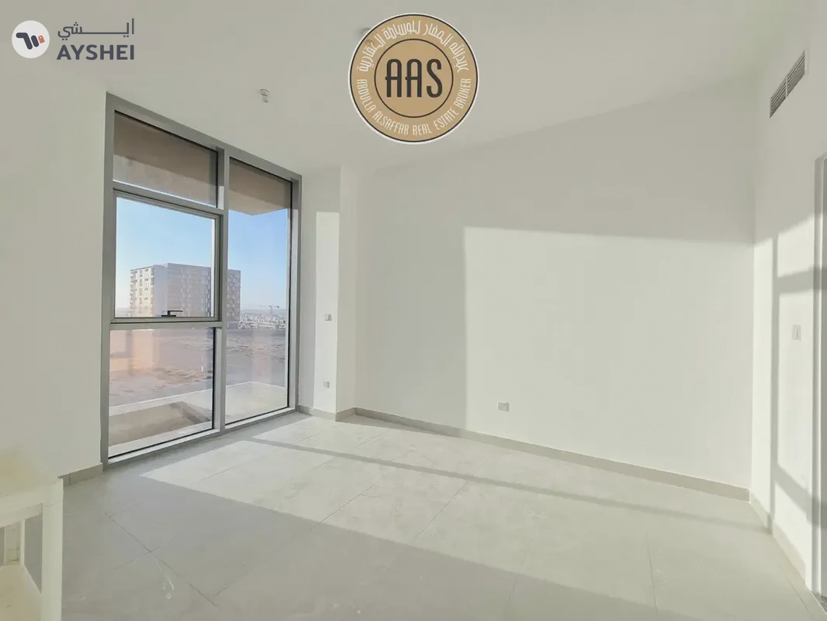 Luxurious Apartment ! Ready To Move ! With All Aminities ! Spacious-3-3