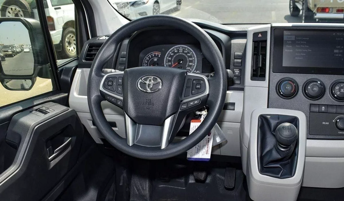 Toyota Hiace GL Toyota Haice 3.5 passenger 13 seater Model 2026-9-0
