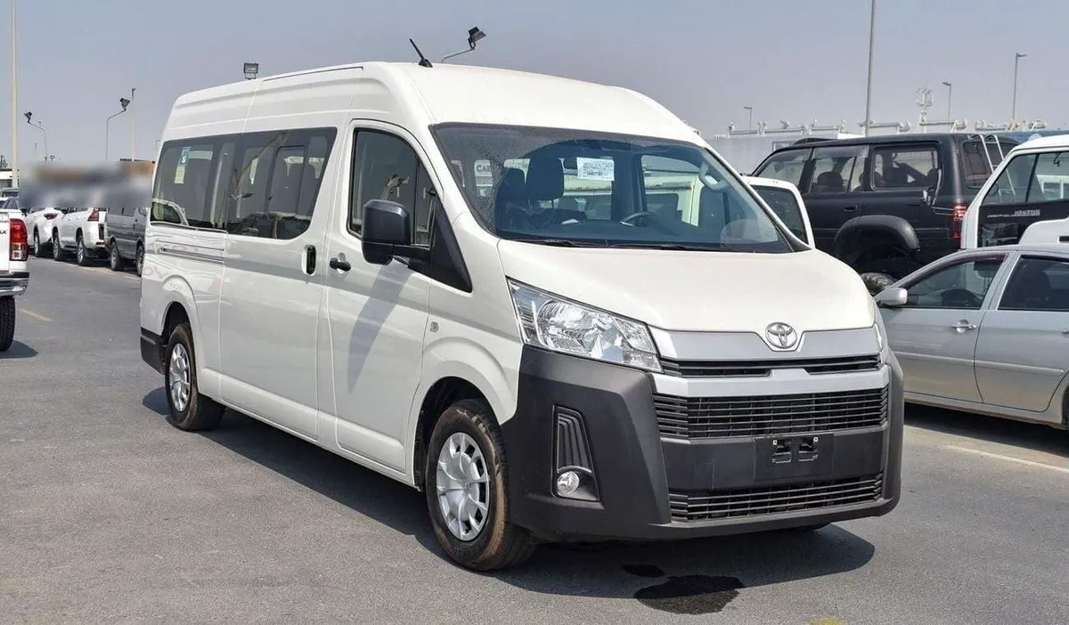 Toyota Hiace GL Toyota Haice 3.5 passenger 13 seater Model 2026