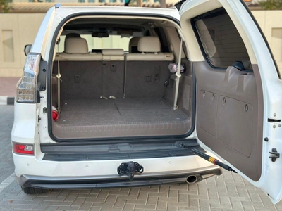 Lexus GX460 GX460 || 4.6L V8 PETROL | SUNROOF | REAR ENTERTAINMENT SCREEN | FULL OPTION-10