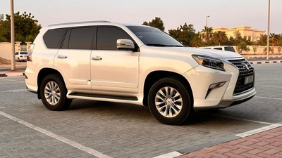 Lexus GX460 GX460 || 4.6L V8 PETROL | SUNROOF | REAR ENTERTAINMENT SCREEN | FULL OPTION-2