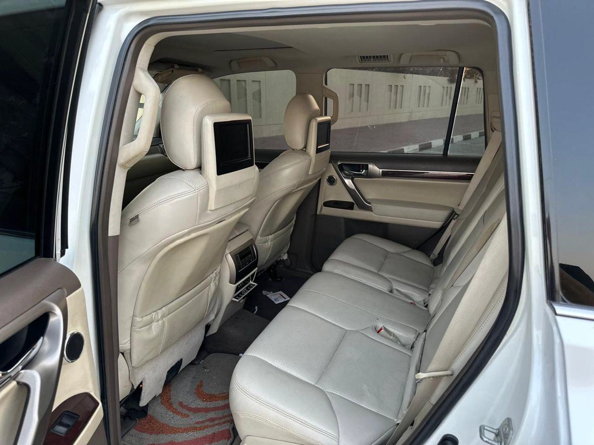 Lexus GX460 GX460 || 4.6L V8 PETROL | SUNROOF | REAR ENTERTAINMENT SCREEN | FULL OPTION-14-0