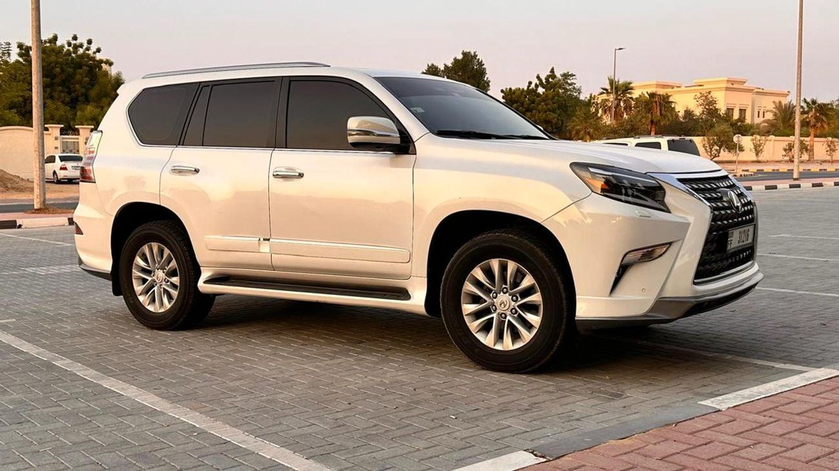 Lexus GX460 GX460 || 4.6L V8 PETROL | SUNROOF | REAR ENTERTAINMENT SCREEN | FULL OPTION-2-0