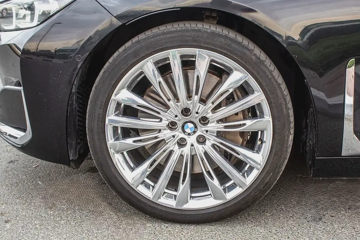 2022 - BMW 750I - IMMACULATE CONDITION - ONLY 59,000 KM DONE-8-8