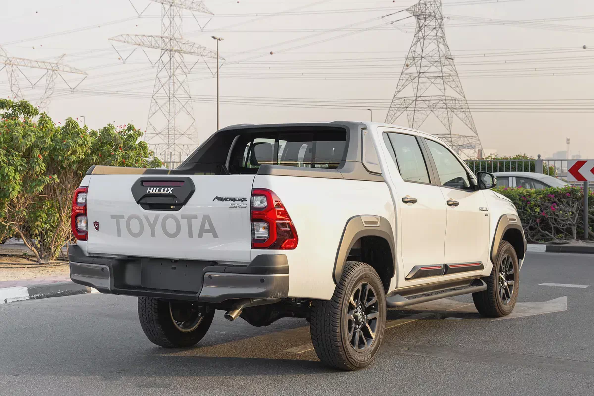 Toyota Hilux Adventure SR5 | 2026 | GCC Specs | V6 4.0L Petrol | 4WD | 4-Door Pickup-3-3