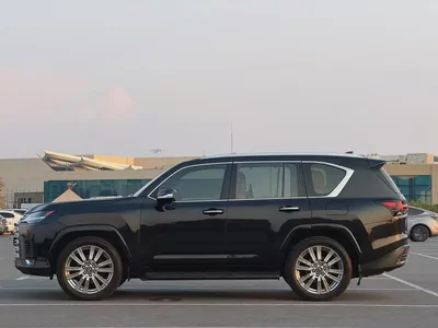 Lexus LX 600 VIP 2023 | GCC Specs | Under warranty-6