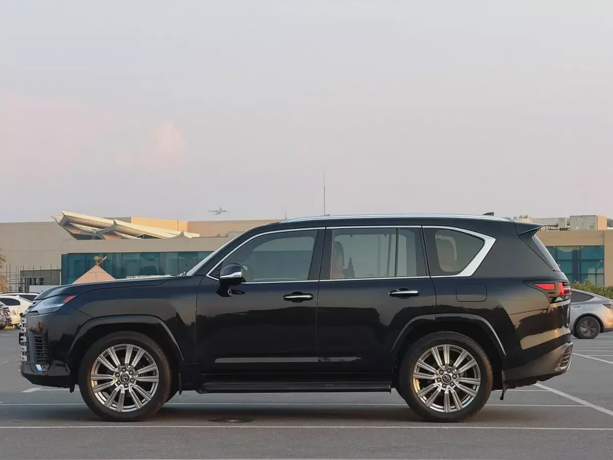 Lexus LX 600 VIP 2023 | GCC Specs | Under warranty-6-6