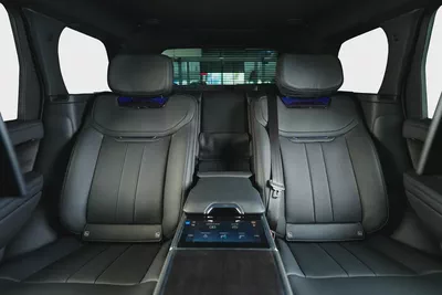 Range Rover  SV-GCC-Land Rover FSH-Low Mileage-Land Rover warranty and service package-19