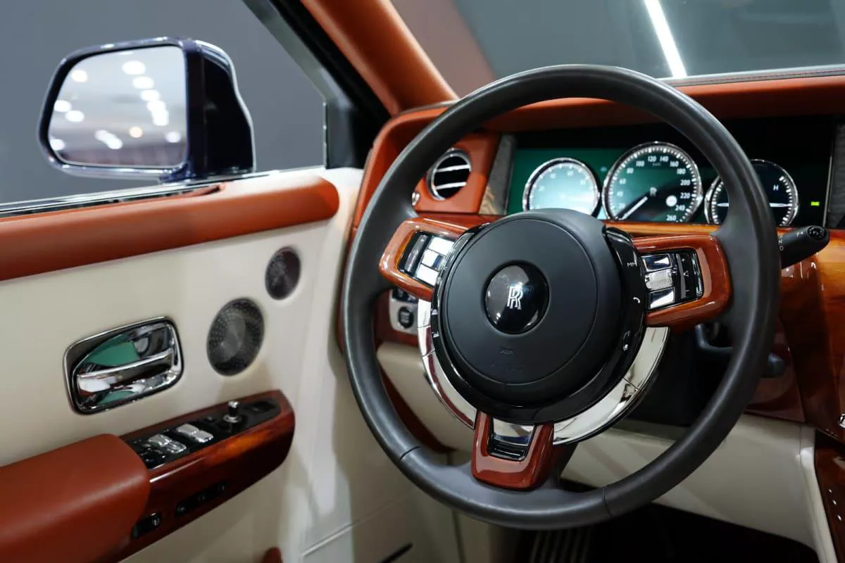 Rolls-Royce Phantom Series II-5-5