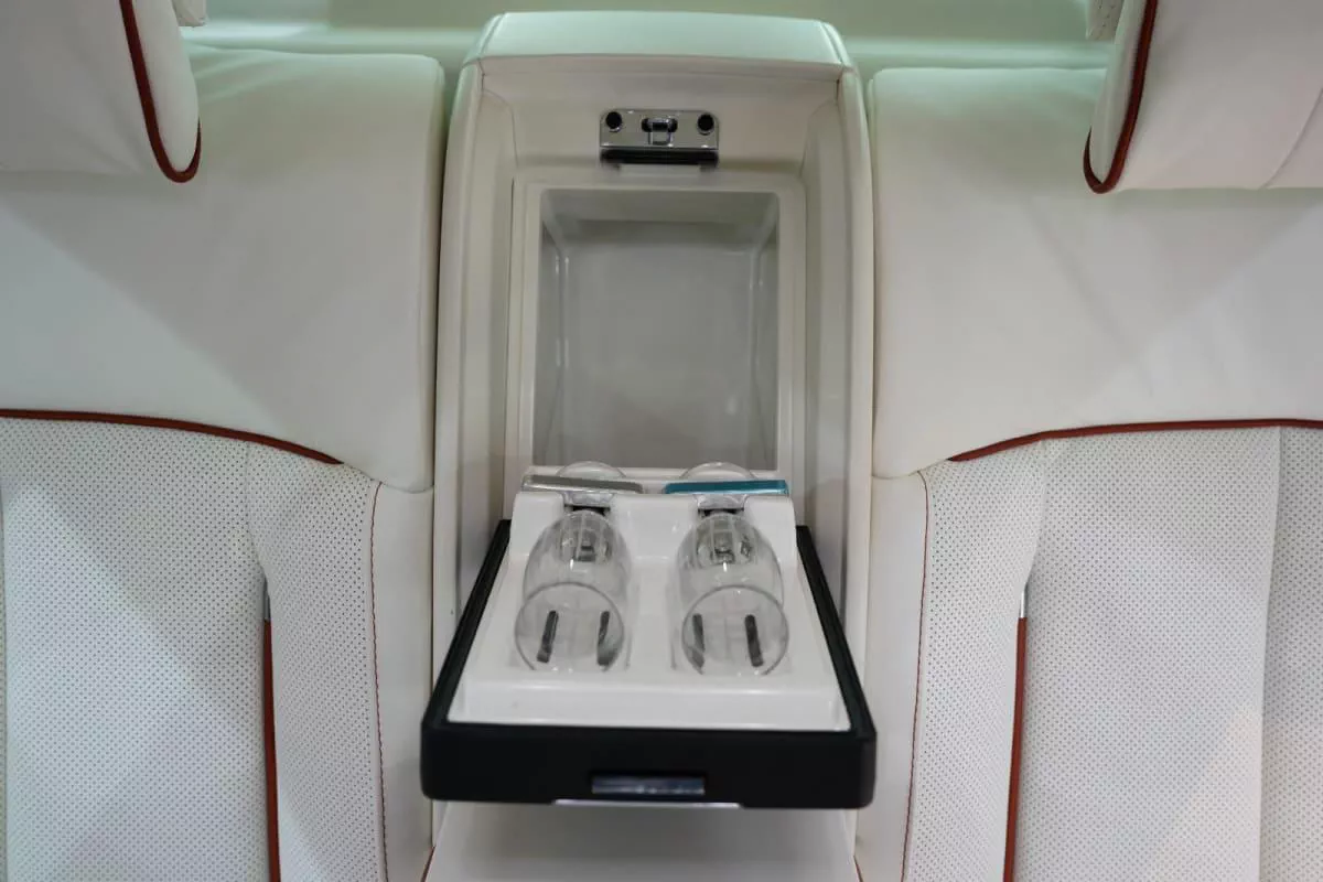 Rolls-Royce Phantom Series II-1-1