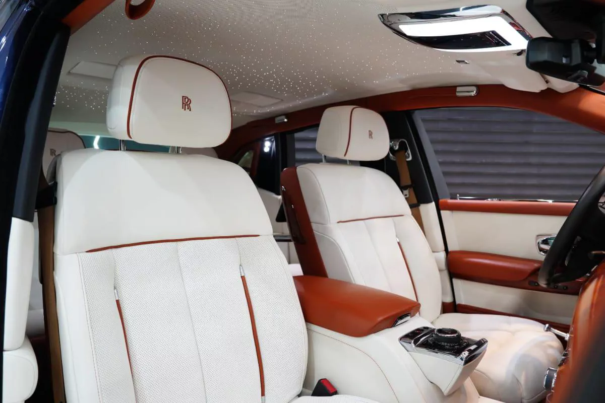 Rolls-Royce Phantom Series II-4-4
