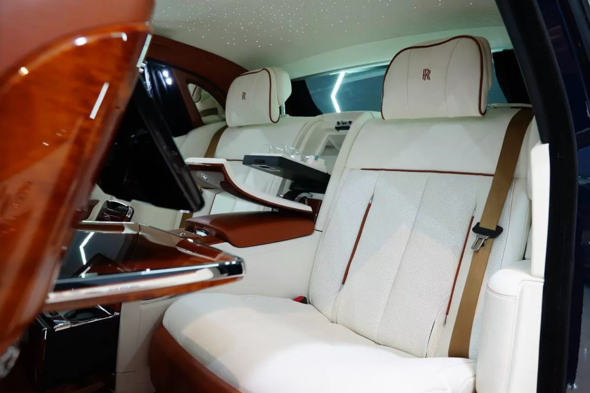 Rolls-Royce Phantom Series II-7-7