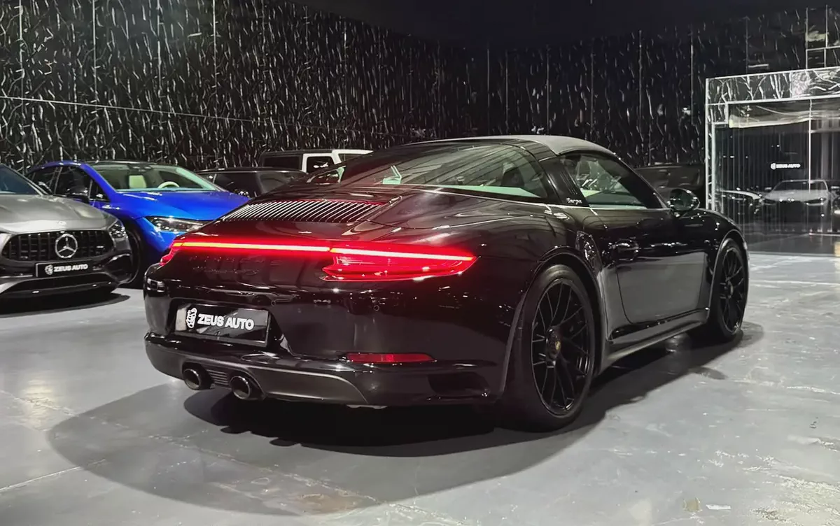 Porsche 911 Targa 4 GTS  | European Spec | Swiss Auto Warranty 2026 | Swiss Auto service 2026-7-7