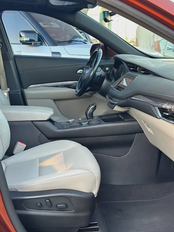 Cadillac XT4 Premium Luxury 2019 GCC Specs Excellent Condition