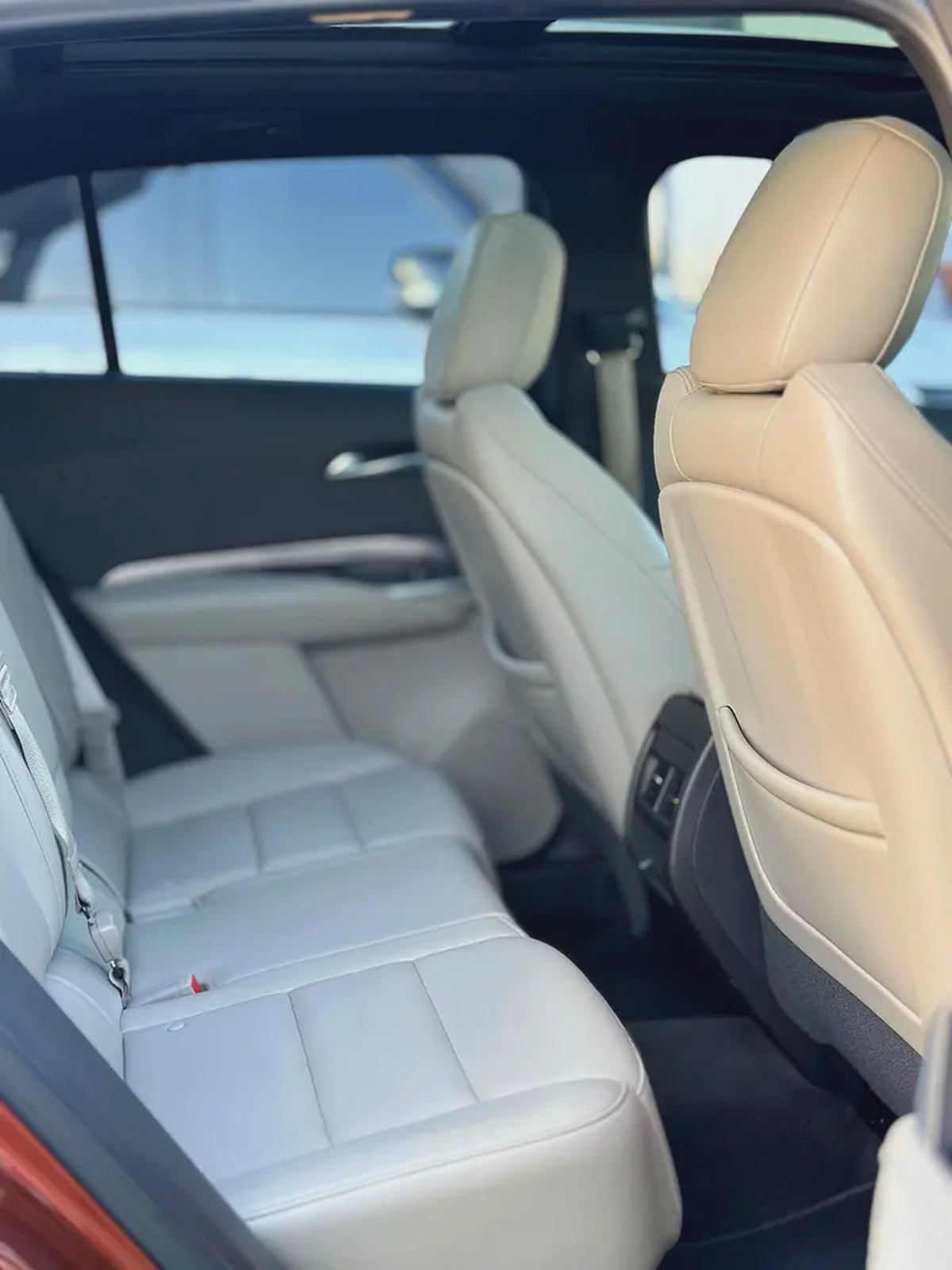 Cadillac XT4 Premium Luxury 2019 GCC Specs Excellent Condition-12-12