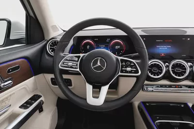 Mercedes GLB 250 4MATIC 2023 l US Specs l 1 Keys l AED 1,870 / Monthly-9