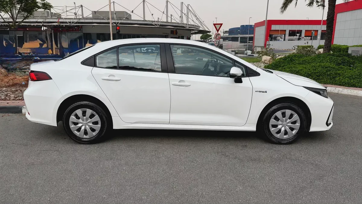 1 YEAR / 20,000KMS WARRANTY | GCC | 1.8L HYBRID | AED 1,220 PM-3-3