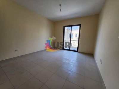 AVAILABLE VILLA 3BR W/ MAID'S ROOM FOR FAMILY 170K-13
