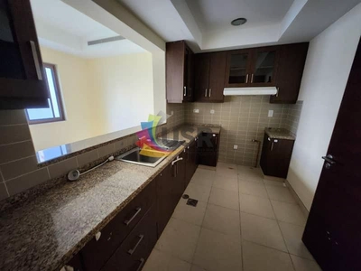 AVAILABLE VILLA 3BR W/ MAID'S ROOM FOR FAMILY 170K-21