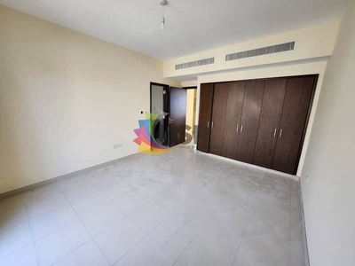 AVAILABLE VILLA 3BR W/ MAID'S ROOM FOR FAMILY 170K-3
