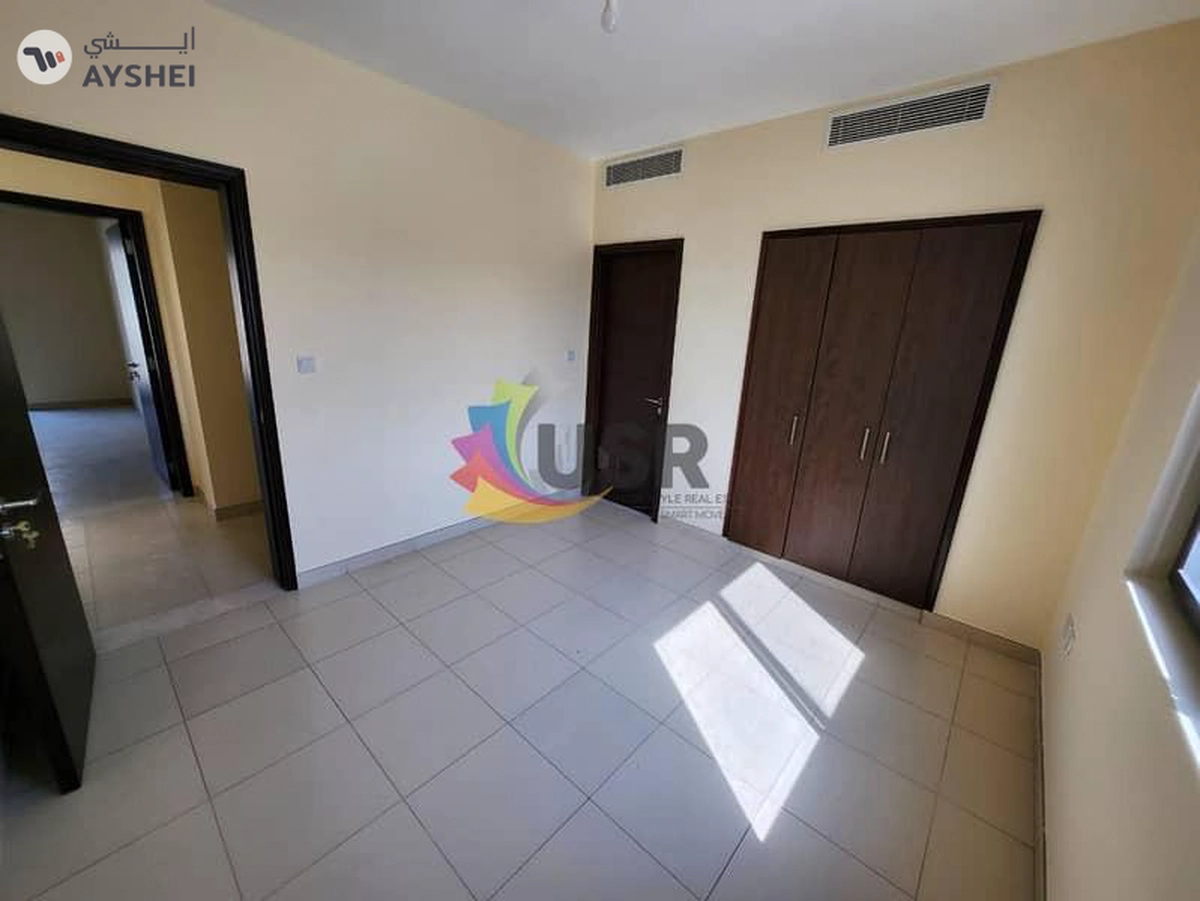 AVAILABLE VILLA 3BR W/ MAID'S ROOM FOR FAMILY 170K-5-5