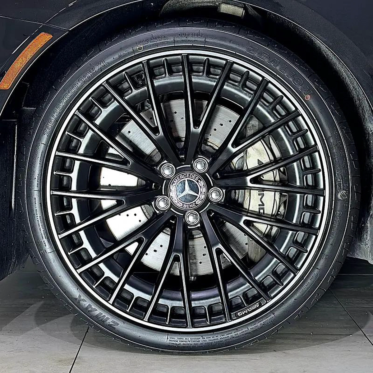 Mercedes-Benz E-Class E 53 AMG-11-11
