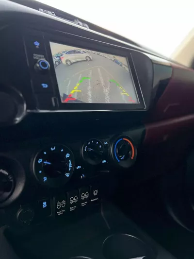 Toyota Hilux SGLX 2021 Toyota Hilux Black Edition - Trunk Cover - 2.7L V4 - GCC - AWD 4x4 - Rear Camera - Le-17
