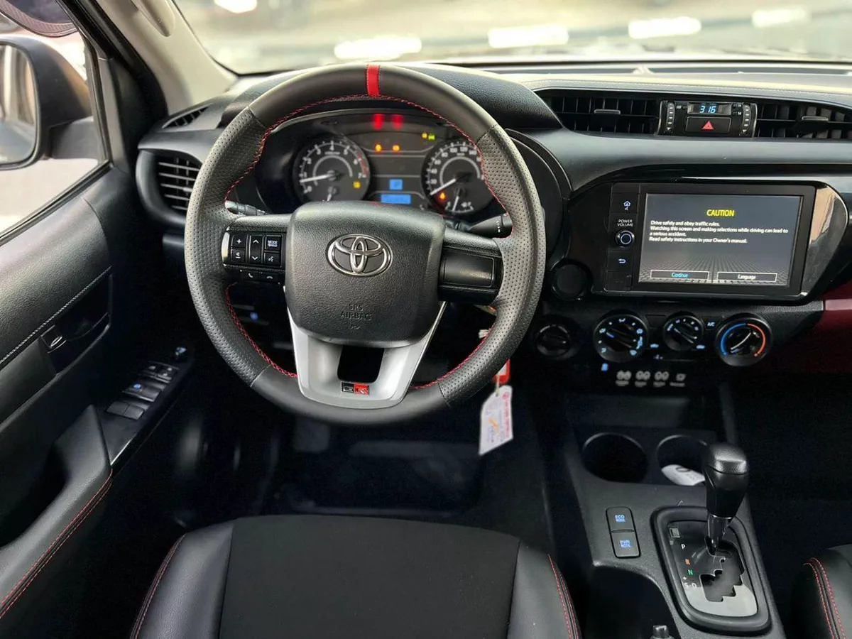 Toyota Hilux SGLX 2021 Toyota Hilux Black Edition - Trunk Cover - 2.7L V4 - GCC - AWD 4x4 - Rear Camera - Le-11-0