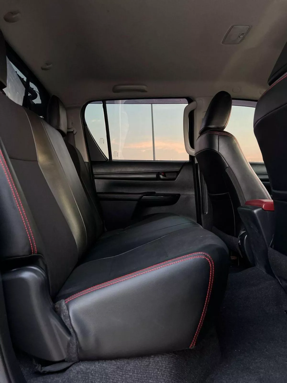 Toyota Hilux SGLX 2021 Toyota Hilux Black Edition - Trunk Cover - 2.7L V4 - GCC - AWD 4x4 - Rear Camera - Le-16-0