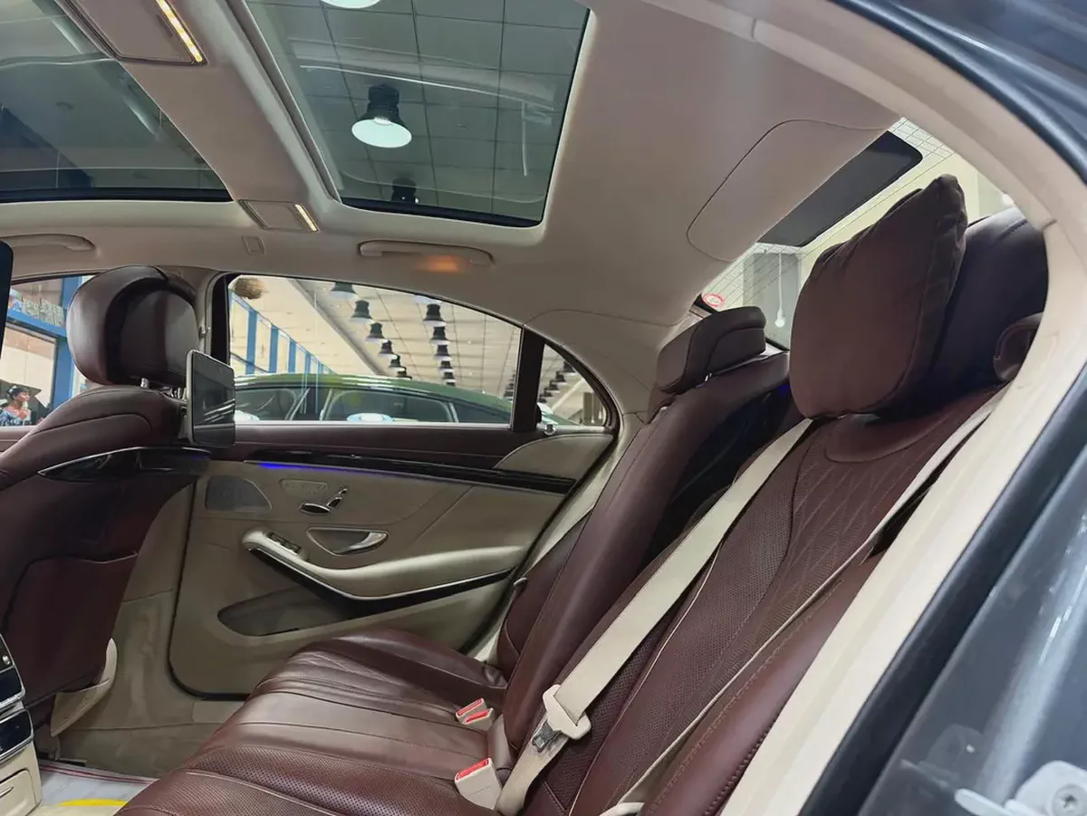 Mercedes-Benz S-Class S 560 4MATIC 2018 GCC SPECS-12-12