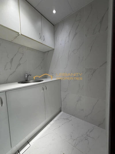 Prestigious Business Bay Office | Fully Fitted | Pantry & Washroom | Vacant-6