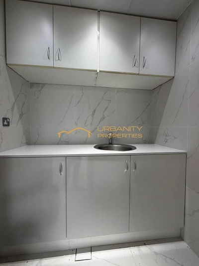 Prestigious Business Bay Office | Fully Fitted | Pantry & Washroom | Vacant-4