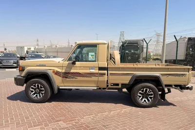 Toyota Land Cruiser Pick Up Toyota pickup LC 79 SINGLE Petrol 4,0L Model 2026  Saudi spec-13