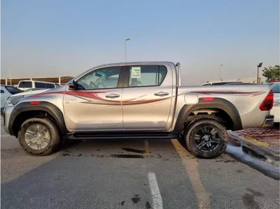 Toyota Hilux SGLX Toyota Hilux SR5 4.0L Petrol 2024-2