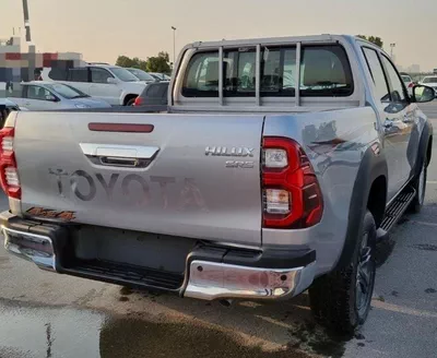 Toyota Hilux SGLX Toyota Hilux SR5 4.0L Petrol 2024-5
