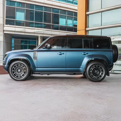 Land Rover Defender 110 Octa P635  2026  CARBON EDITION GCC WITH WARRANTY & SERVICE-4