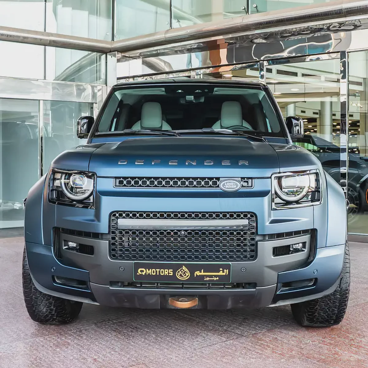 Land Rover Defender 110 Octa P635 2026 CARBON EDITION GCC WITH WARRANTY & SERVICE-3-3