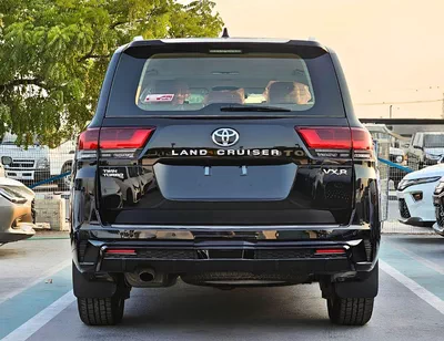 Toyota Land Cruiser VXR TWIN TURBO LC300 WITH AERO KIT || 3.5L PETROL V6 A/T 4WD | FULL OPTION (CODE # VXRSAA)-5