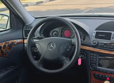 BENZ E240 | V6 | CLEAN CAR FRESH JAPAN IMPORT-19