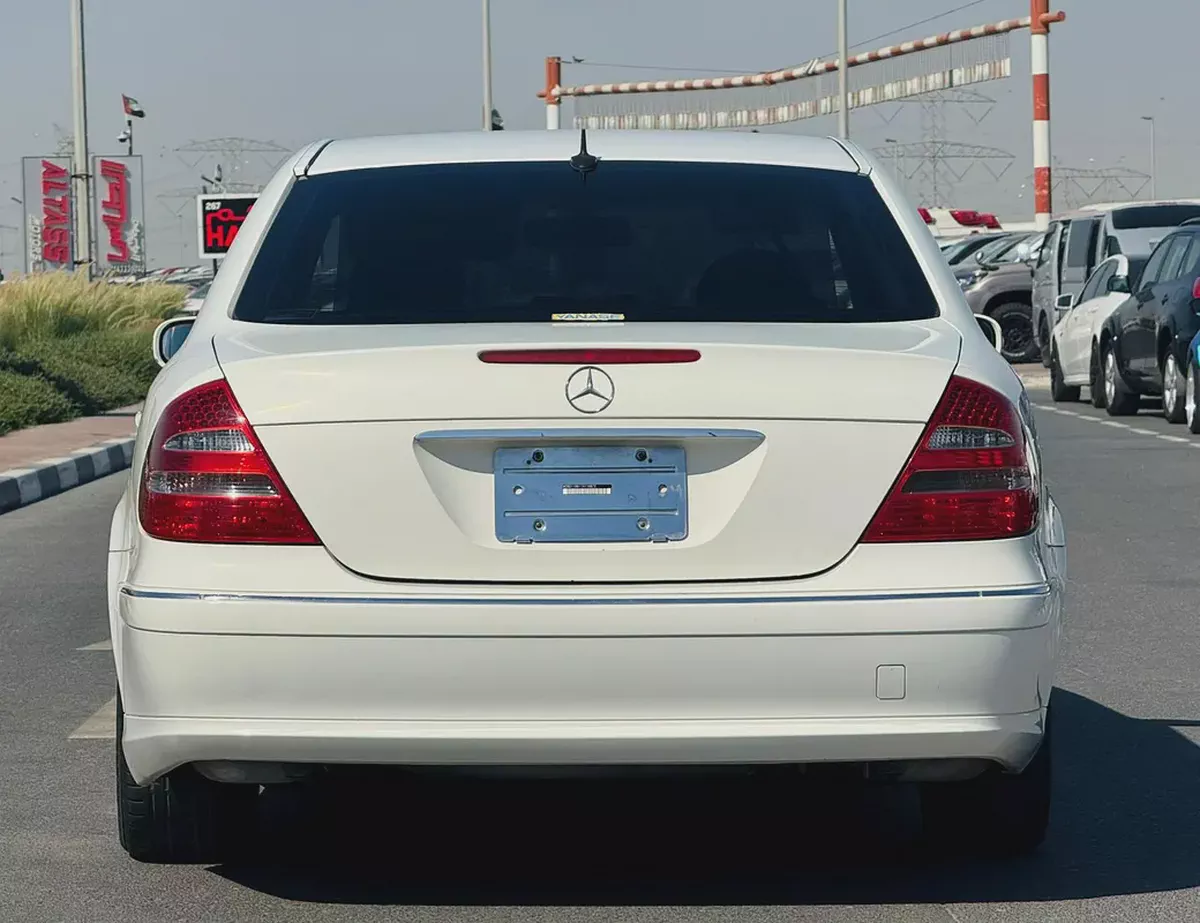 BENZ E240 | V6 | CLEAN CAR FRESH JAPAN IMPORT-5-5