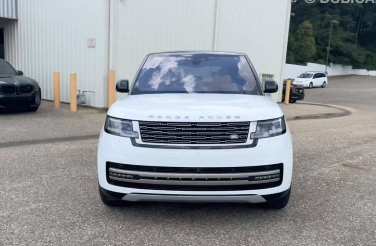 New 2024 Land Rover Range rover