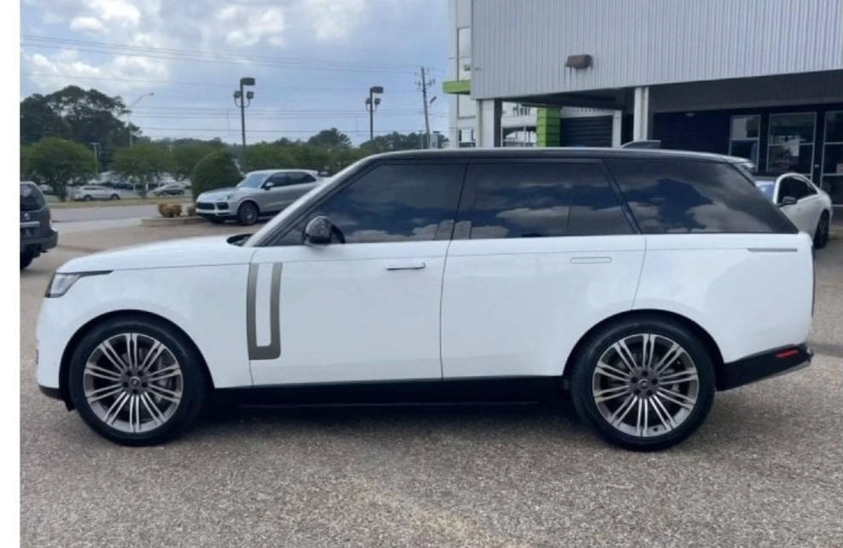 New 2024 Land Rover Range rover-4-4