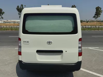 Freezer van Toyota Liteace 2024 model GCC. Low milage-2
