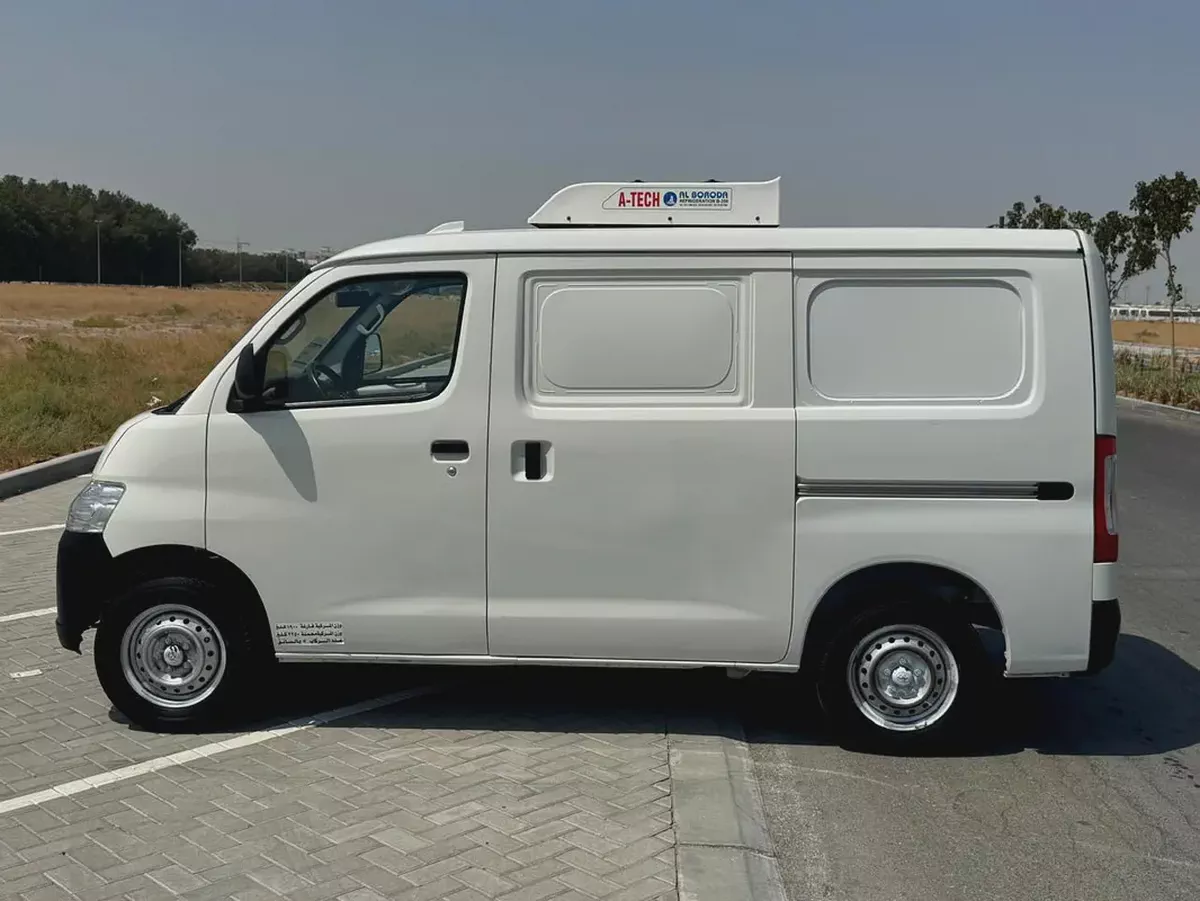 Freezer van Toyota Liteace 2024 model GCC. Low milage-4-4