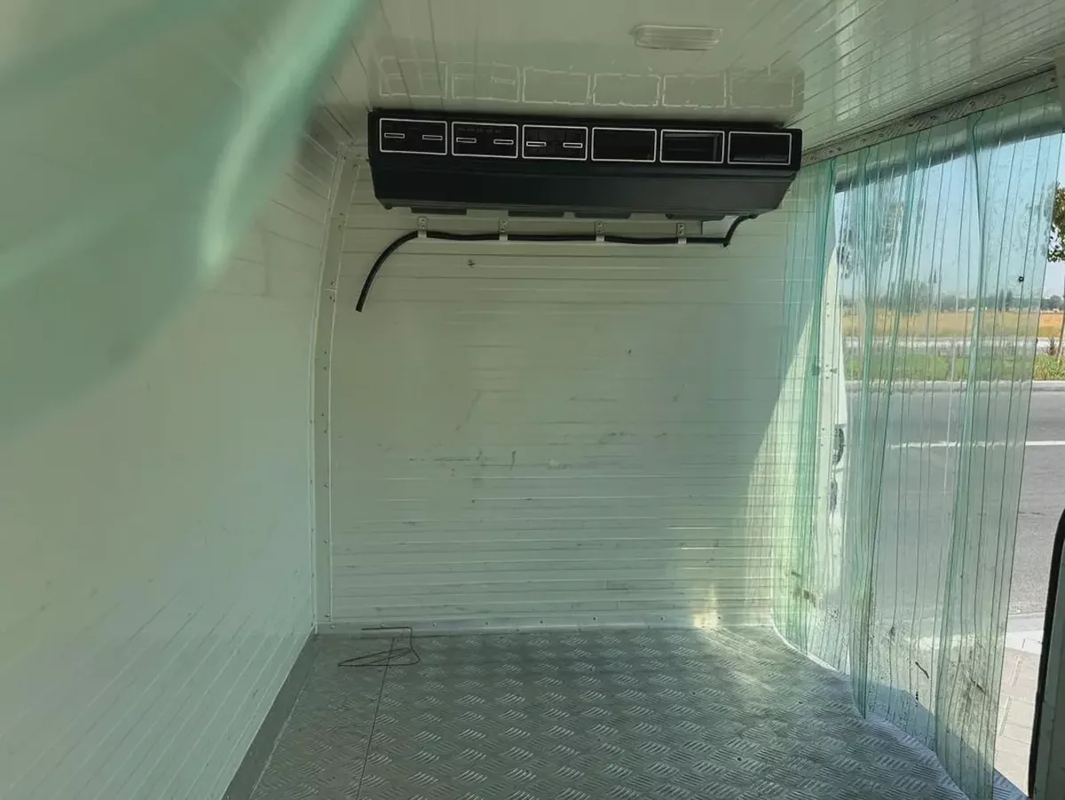 Freezer van Toyota Liteace 2024 model GCC. Low milage-5-5