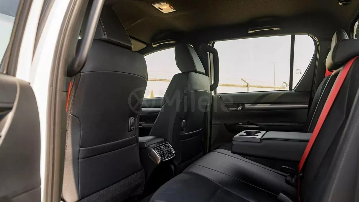 Toyota Hilux GR SPORT TOYOTA HILUX DC | 2-YEAR WARRANTY + SERVICE AVAILABLE |  0% DOWNPAYMENT-8-8
