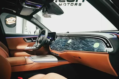 2025 Mercedes-Benz E-Class E 300 4MATIC | GCC Specs | Brand New-10