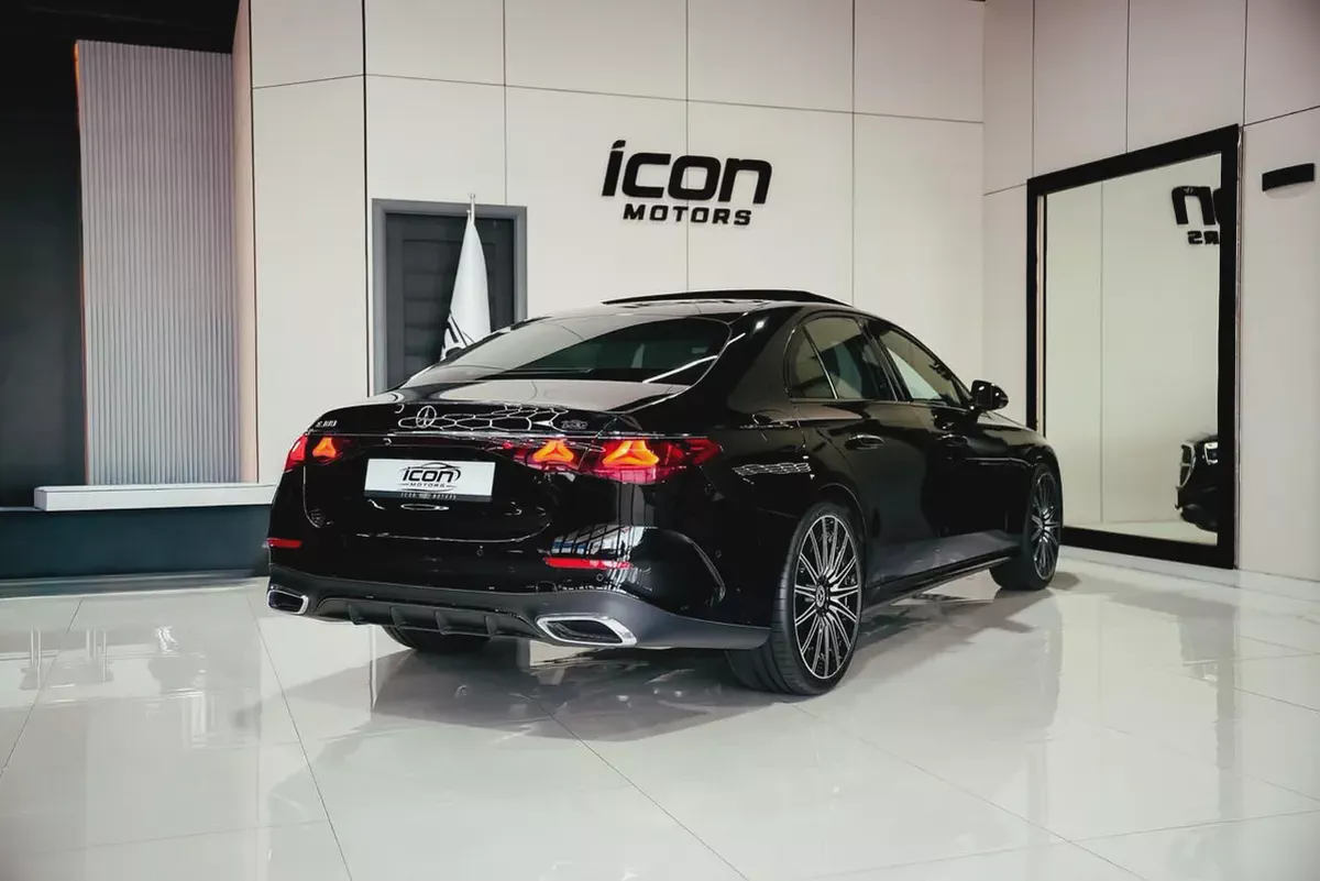 2025 Mercedes-Benz E-Class E 300 4MATIC | GCC Specs | Brand New-15-15