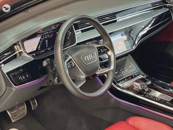 Audi S8 Audi S8, full option, agency condition, agency paint, 2 agency service keys
